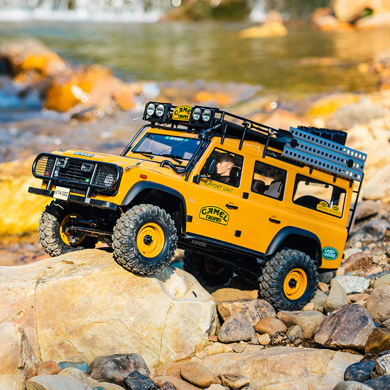 FMS 1-10 FCX10 Land Rover Defender 110 Camel Trophy Edition RS 4.webp